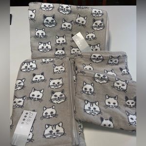 Set of Cat Towels